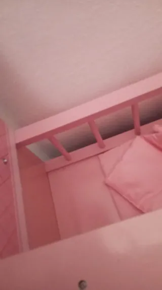 Casa de juguete de madera