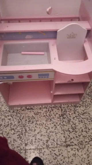 Casa de juguete de madera