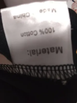 Falda negra de encaje