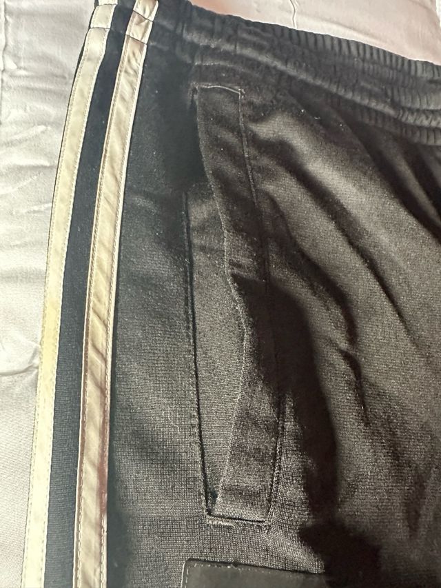 Pantalón deportivo Adidas negro