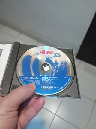 CD Bee Gees - Size Isn't Everything