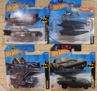 Lote 4 coches Hot Wheels Batman