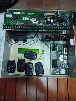 Alarma NX 8v2 con mandos