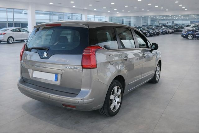 Peugeot 5008 *1 PROPIETARIO*