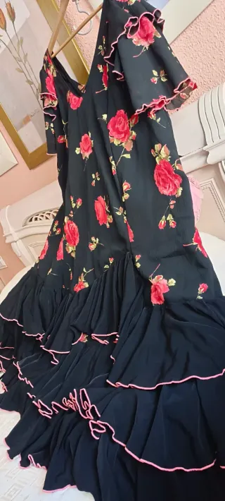 Vestido Gitana Feria Romería Negro Flores Rojas