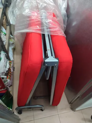 Cama Plegable Roja