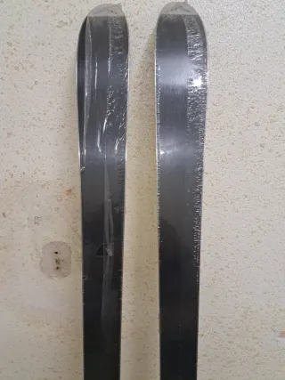 Esquís Dynastar Vintage Sin Fijaciones