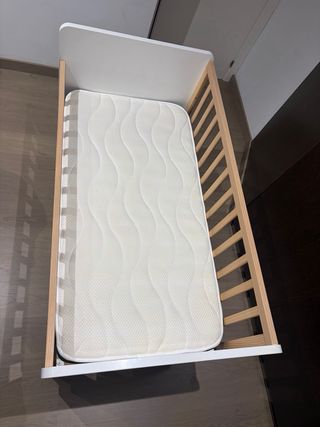 Cuna 120x60cm (marca TRAMA) + Colchón de Regalo
