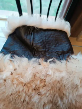 Abrigo de pelo beige y marrón