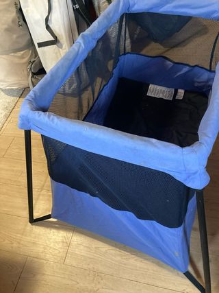 Cuna de viaje BABYBIÖRN en perfecto estado