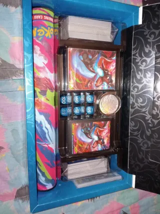 Pokémon Caja Ultra Premium Charizard Completa