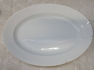 BANDEJAS BLANCAS DE PORCELANA ANTIGUAS