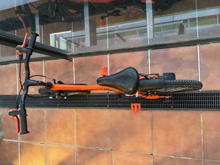Bicicleta Decathlon 16 pulgadas niño naranja
