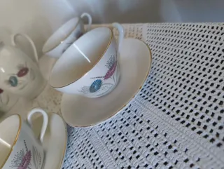 Juego de café de porcelana con flores