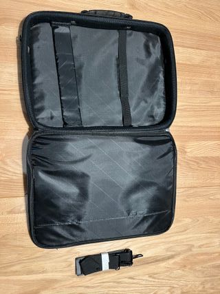 Funda portátil negra