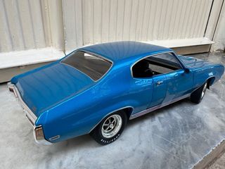 Auto World 1971 Buick GS Stage 1 1:18
