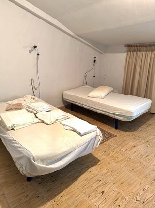 Lote +15 Camas + Cabeceros Madera URGE VENTA!!