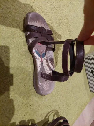 Sandalias romanas piel marrón