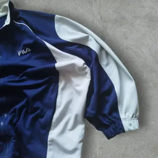 Chaqueta deportiva Fila azul y blanca