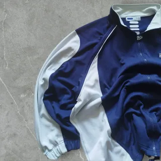 Chaqueta deportiva Fila azul y blanca