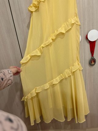 Vestido Zara volantes amarillo talla M