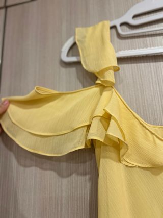 Vestido Zara volantes amarillo talla M