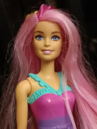 Barbie Color Reveal Serie