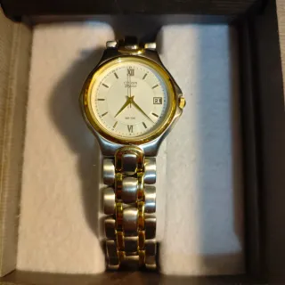 Reloj Citizen Elegance Oro y Plata