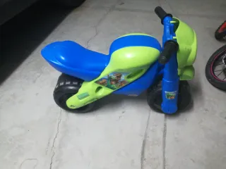 Moto de juguete infantil, siempre bien resguardada