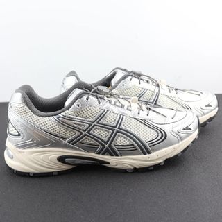 Zapatillas Asics Grises y Plateadas