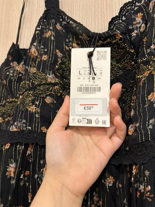 Vestido Zara Colección Estampado Floral Negro Tall