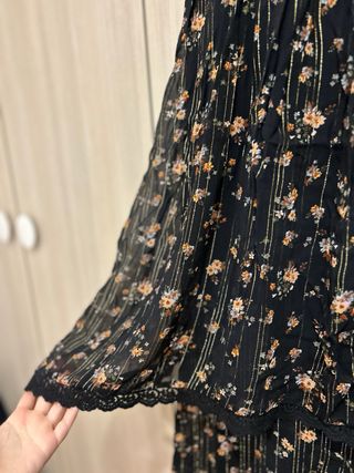 Vestido Zara Colección Estampado Floral Negro Tall