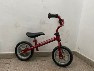 Bicicleta de equilibrio roja Chicco