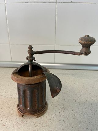 Molinillo de café antiguo metal