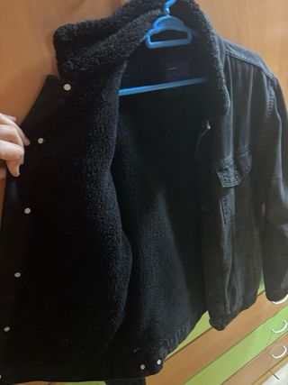 Chaqueta vaquera negra con forro