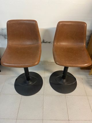 Taburetes altos de piel marrones (2 unidades)