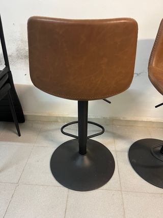 Taburetes altos de piel marrones (2 unidades)