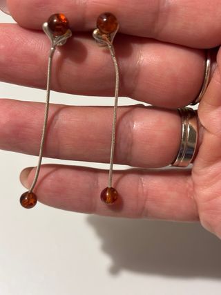 Pendientes largos ámbar y plata