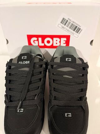 Zapatillas Globe Tilt Negras y Grises