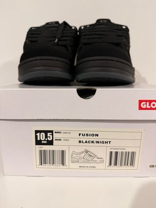 Zapatillas Globe Tilt Negras y Grises