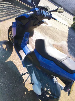 Piaggio NRG Power 50cc Azul año 2008 con 15000km