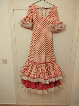 Traje de flamenca lunares