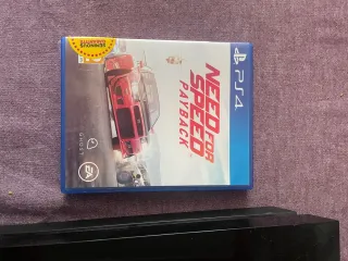 PS4 (PlayStation 4) Negra + 3 Mandos y Juegos