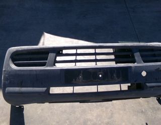 Paragolpes delantero renault trafic 1.9 dci 103598