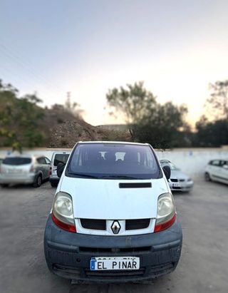 Paragolpes delantero renault trafic 1.9 dci 103598