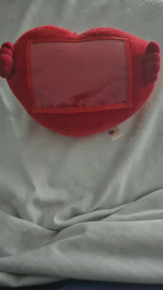 Peluche Corazón con Ventana para Foto