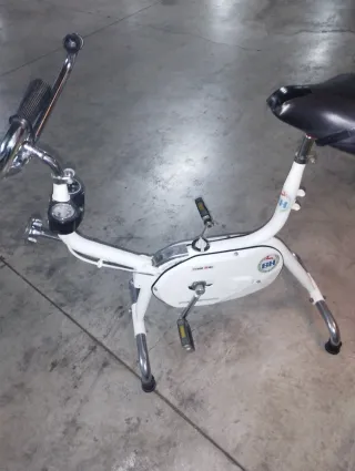 Bicicleta Estática con Monitor