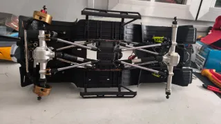 Chasis Axial SCX10 II Crawler con extras