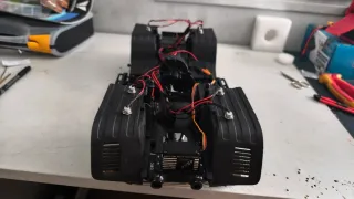 Chasis Axial SCX10 II Crawler con extras