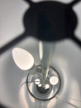 Lámpara de pie comprada en Ikea y casi sin uso